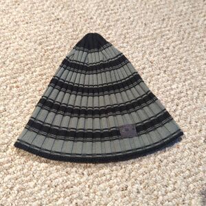 Bula Knit Hat Winter Beanie Striped Fleece Lined Adult One Size Black Gray